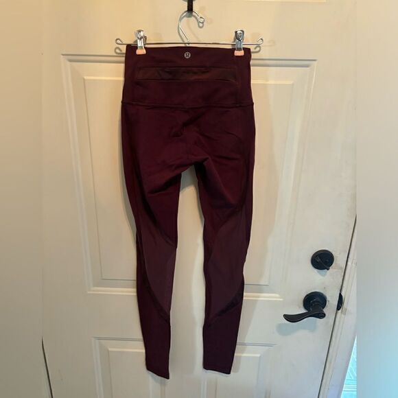 Lululemon Wunder Under High-Rise Tight 25"
*Chiffon Mesh in Purple/Plum size 4 - Picture 7 of 7